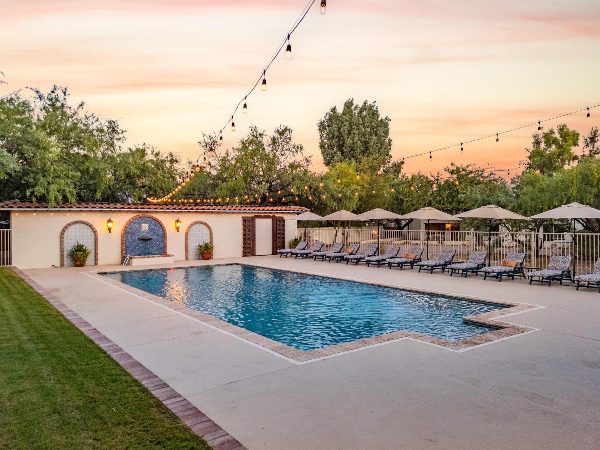 Pool & Pickleball At Hidden Gem, Solana #4 Tucson
